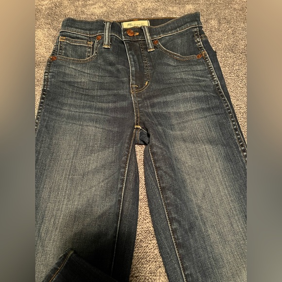 Madewell High-Rise Skinny Jeans in Danny Wash: TENCEL™ Denim Edition - Picture 4 of 9